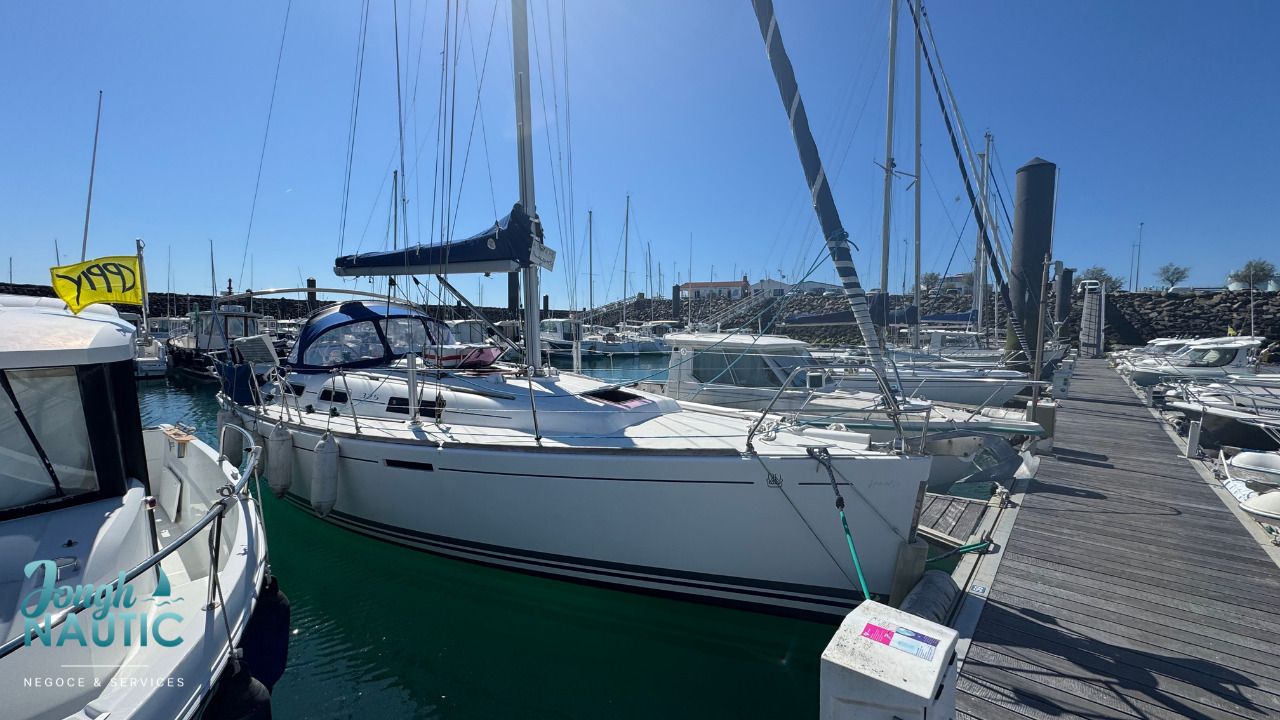 2005 Dufour 325 Grand Large