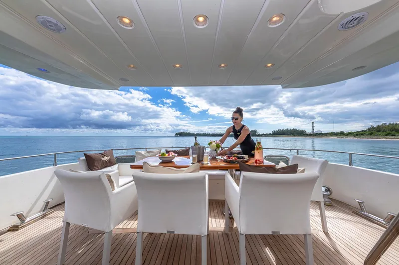 Salt Shaker Yacht Photos Pics 