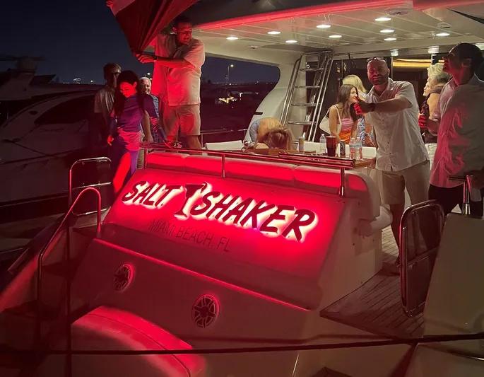 Salt Shaker Yacht Photos Pics 