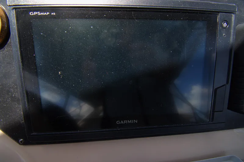 IV Play Too Yacht Photos Pics Garmin GPSMap XS on 2005 Carver 444 Cockpit Motor Yacht dashboard.