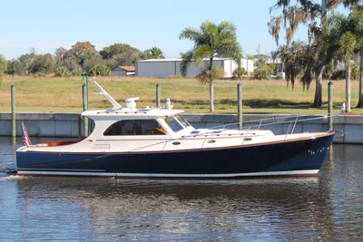 Hinckley Talaria 44 MY