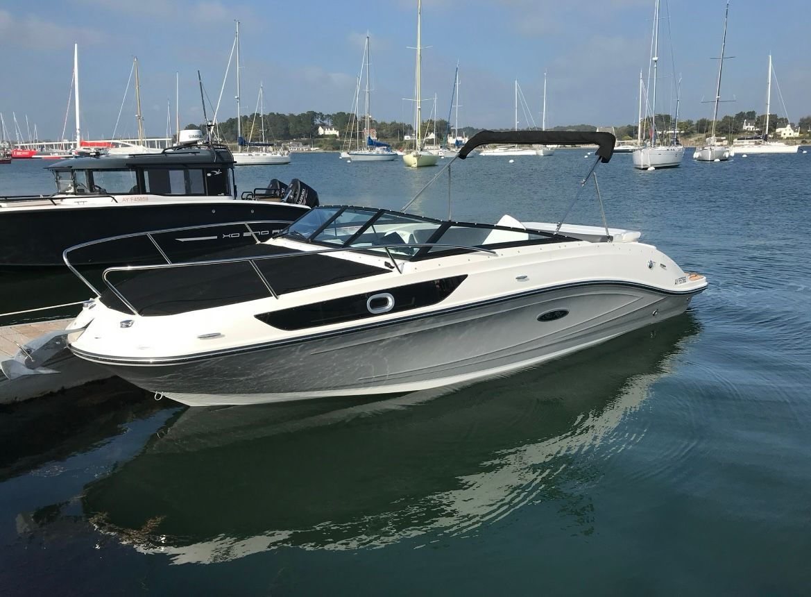 2017 Sea Ray 230 SSE