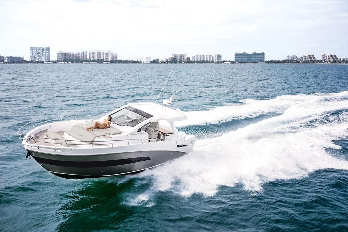 2019 Azimut 42 
