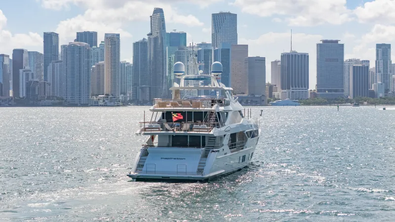 Inspiration Yacht Photos Pics Luxury yacht Benetti Fast 125 cruising near a city skyline, 2018 model.