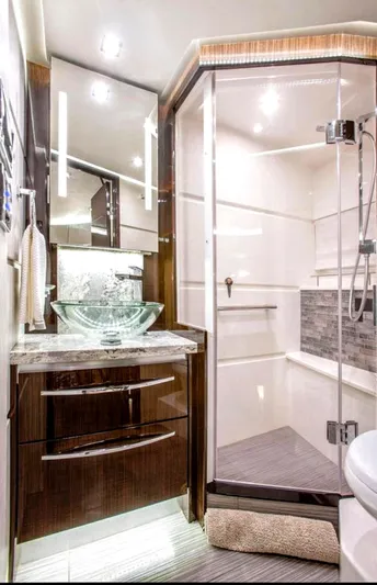 Jeanne Rose Yacht Photos Pics Guest Head