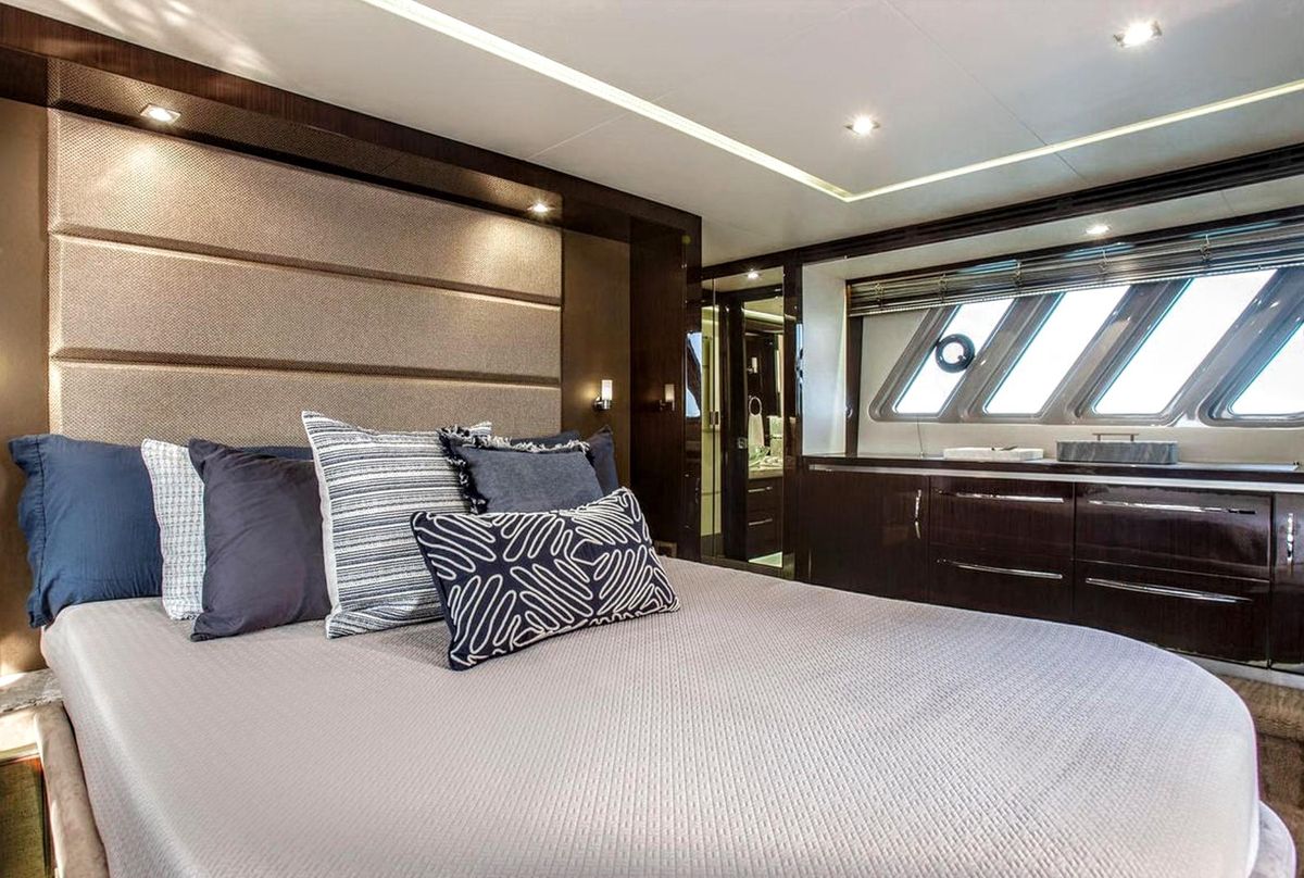 2018 Sea Ray 65 