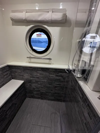 Jeanne Rose Yacht Photos Pics Shower Master