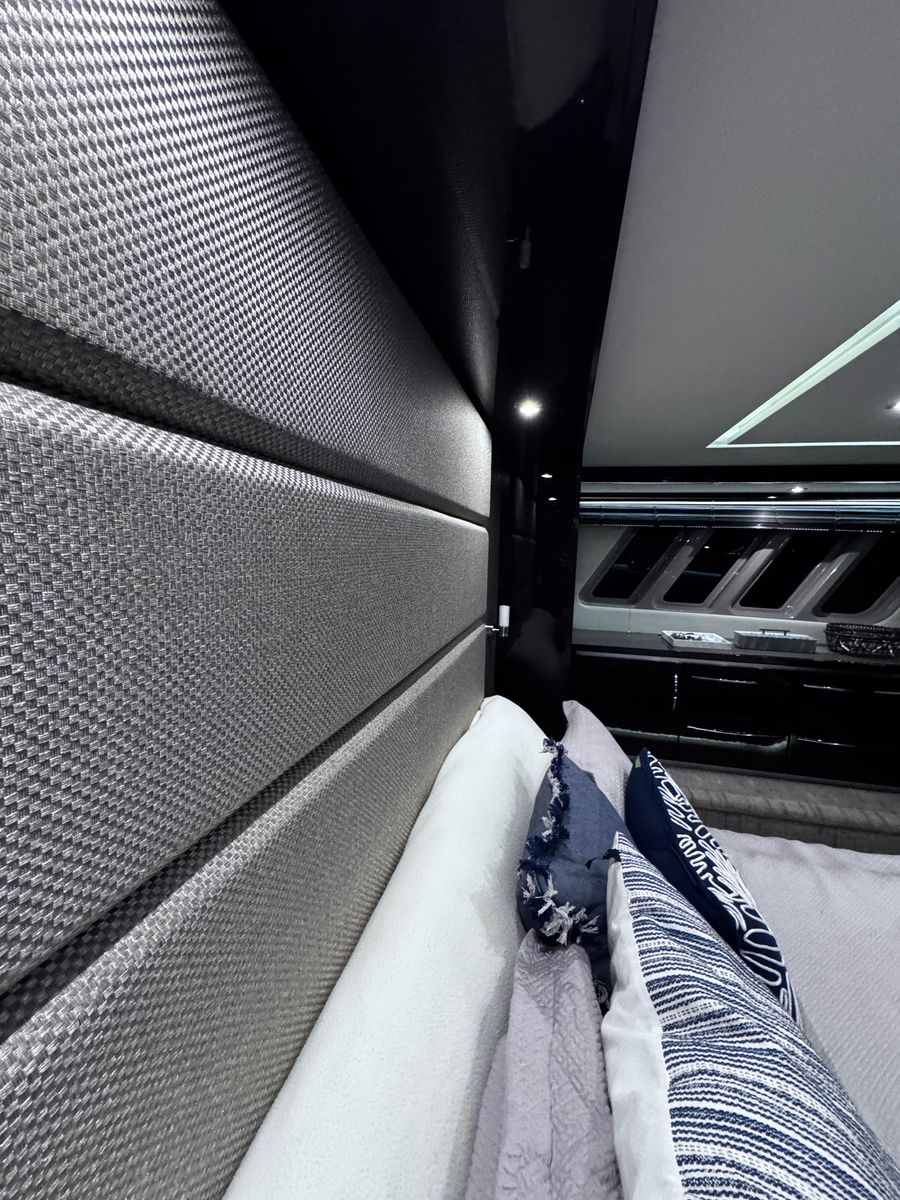 2018 Sea Ray 65 