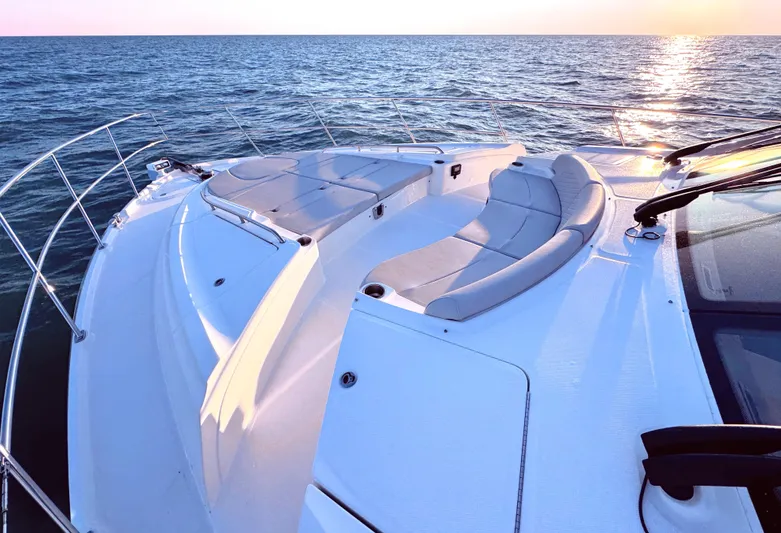 Jeanne Rose Yacht Photos Pics BOW