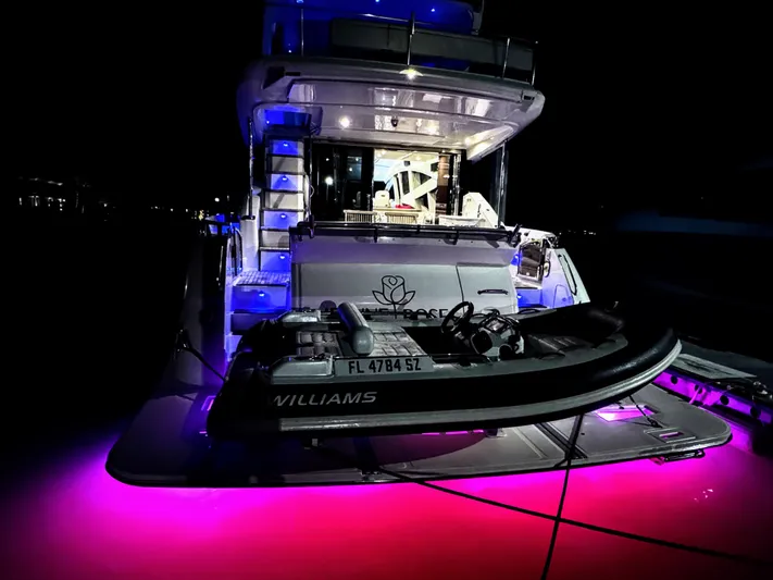 Jeanne Rose Yacht Photos Pics Underwater lights