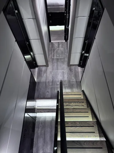 Jeanne Rose Yacht Photos Pics Companionway