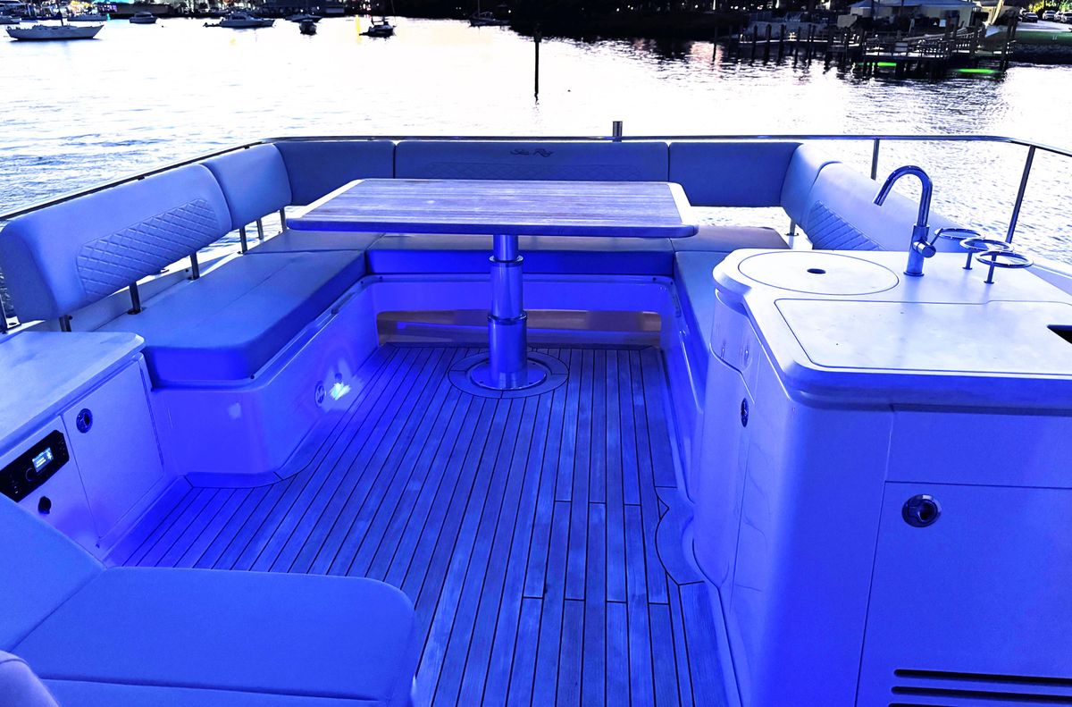 2018 Sea Ray 65 