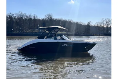 Yamaha Boats AR220