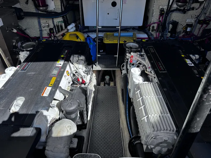 Murphys' Law Yacht Photos Pics 