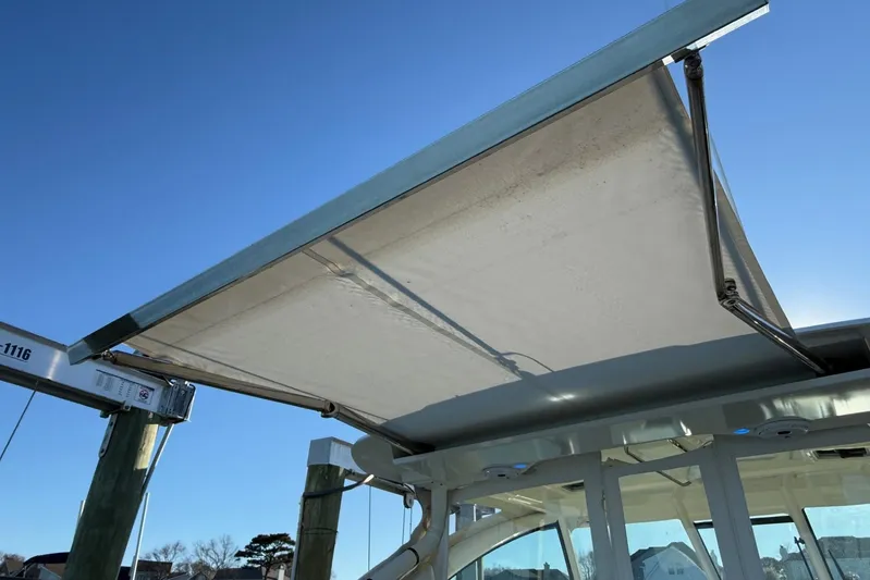 Nauti Kitten Yacht Photos Pics 2022 Pursuit DC 326 Dual Console