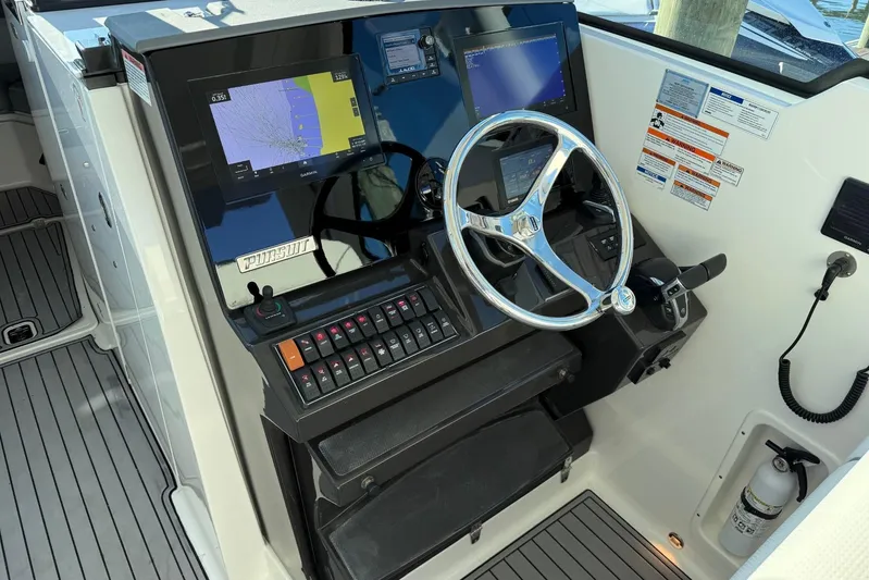 Nauti Kitten Yacht Photos Pics 2022 Pursuit DC 326 Dual Console