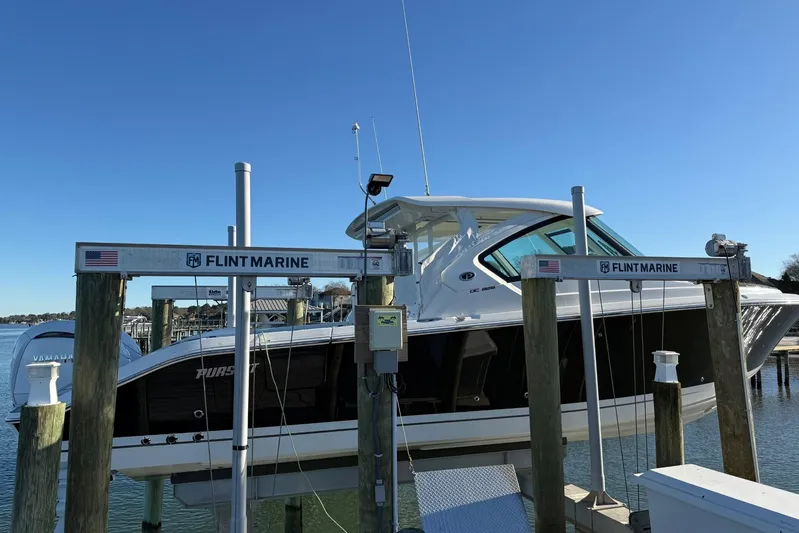 Nauti Kitten Yacht Photos Pics 2022 Pursuit DC 326 Dual Console