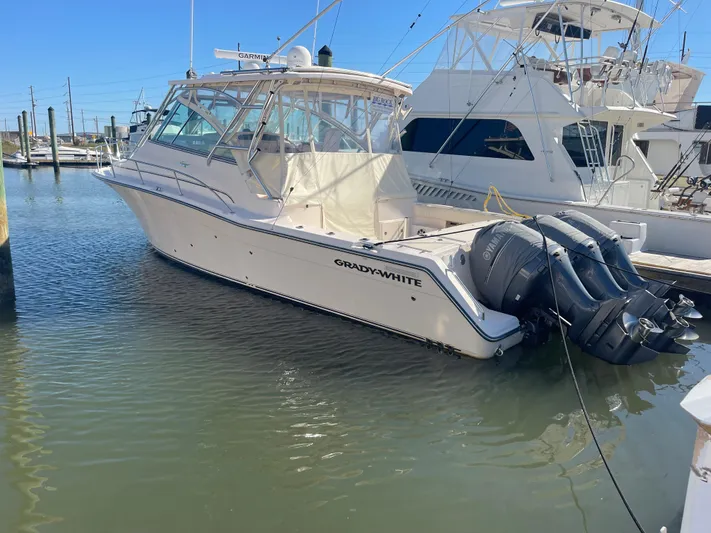 Big Bite Yacht Photos Pics 