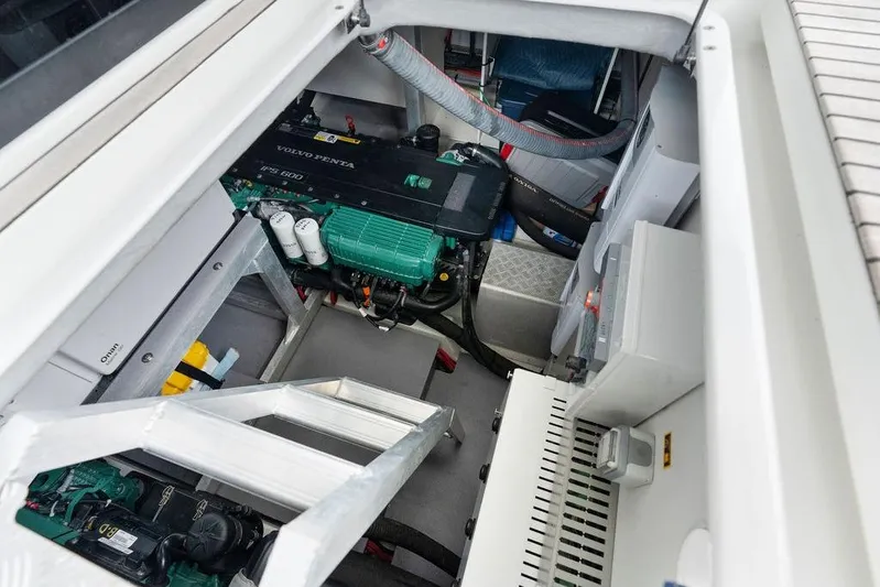 Dreamscape Yacht Photos Pics Engine room of 2020 Beneteau Swift Trawler 50 with Volvo Penta IPS 600 engine.