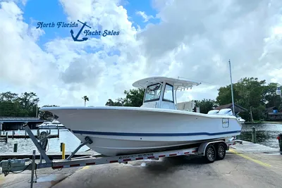 Sea Hunt Ultra 305 SE