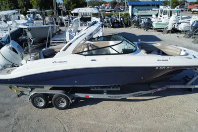 Hurricane SunDeck 2690 OB