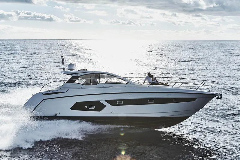 Aquastrada Yacht Photos Pics 