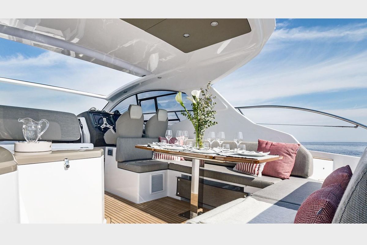 2016 Azimut 45 