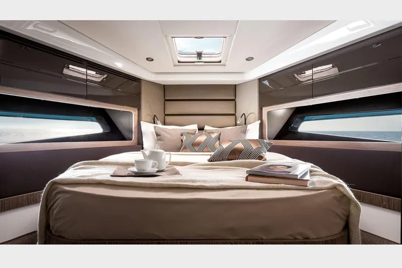  Yacht Photos Pics Manufacturer Provided Image