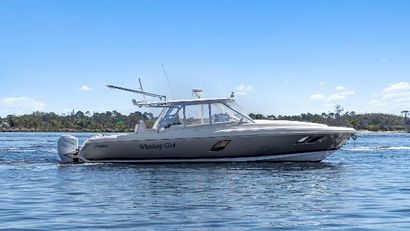 2016 40' Intrepid-400 Cuddy Jacksonville Beach, FL, US