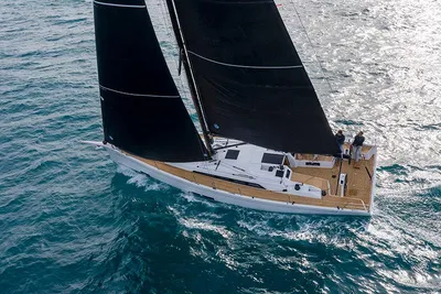 2023 Grand Soleil 44 Performance