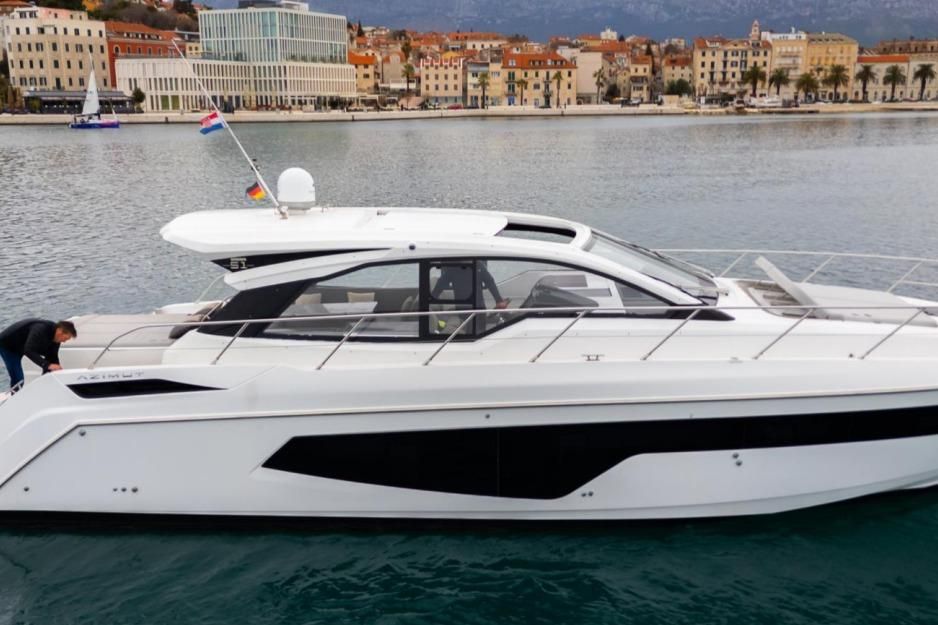 2019 Azimut 53 