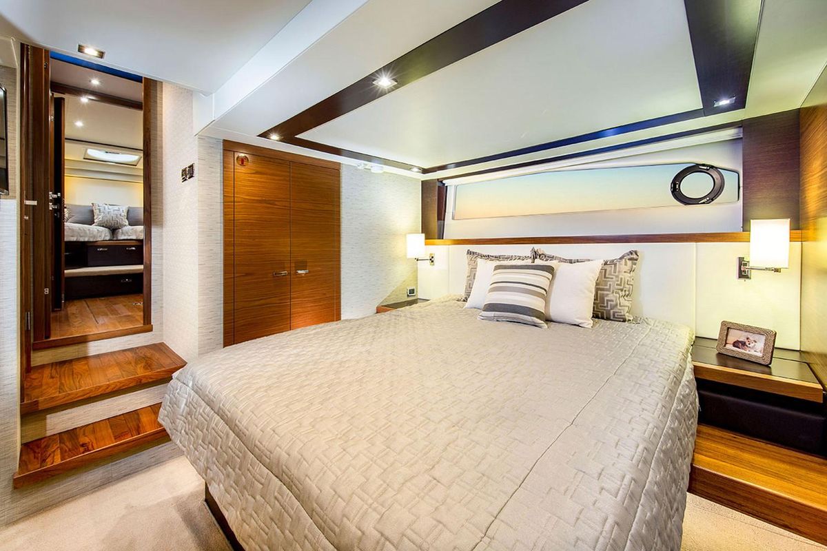 2020 Tiara Yachts 54 