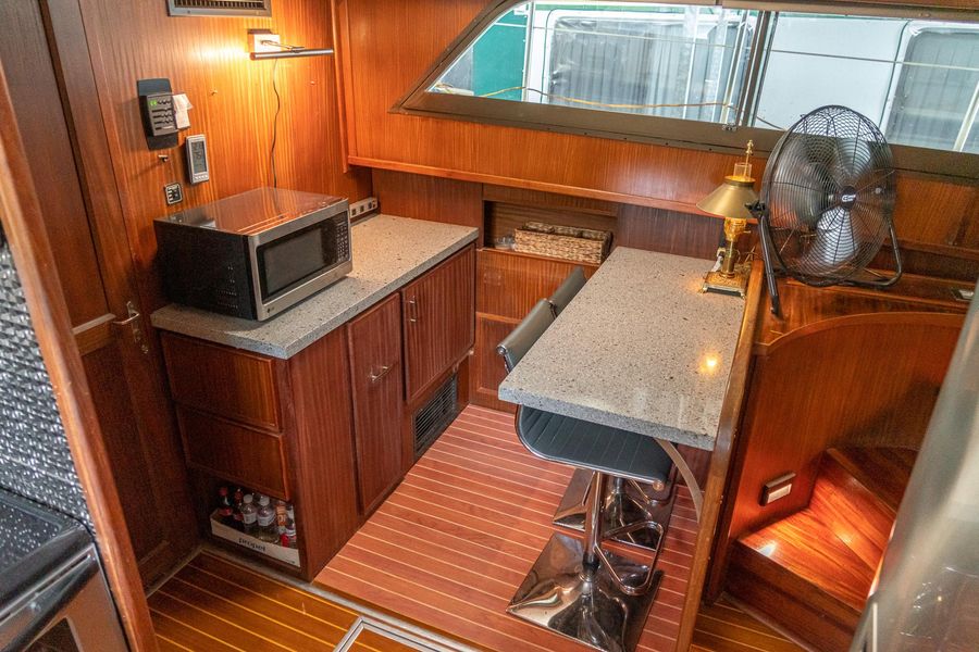 1982 Hatteras 56 Motor Yacht