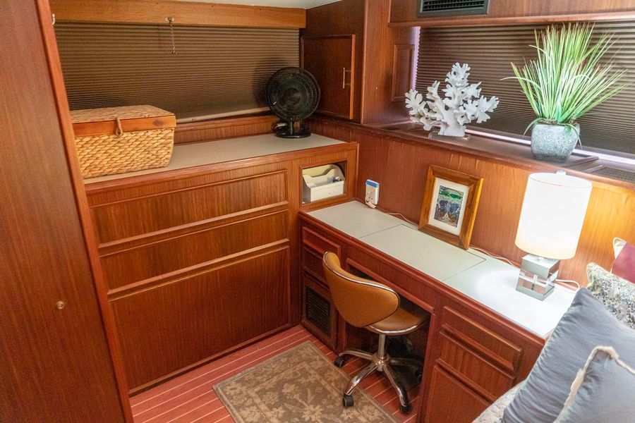 1982 Hatteras 56 Motor Yacht
