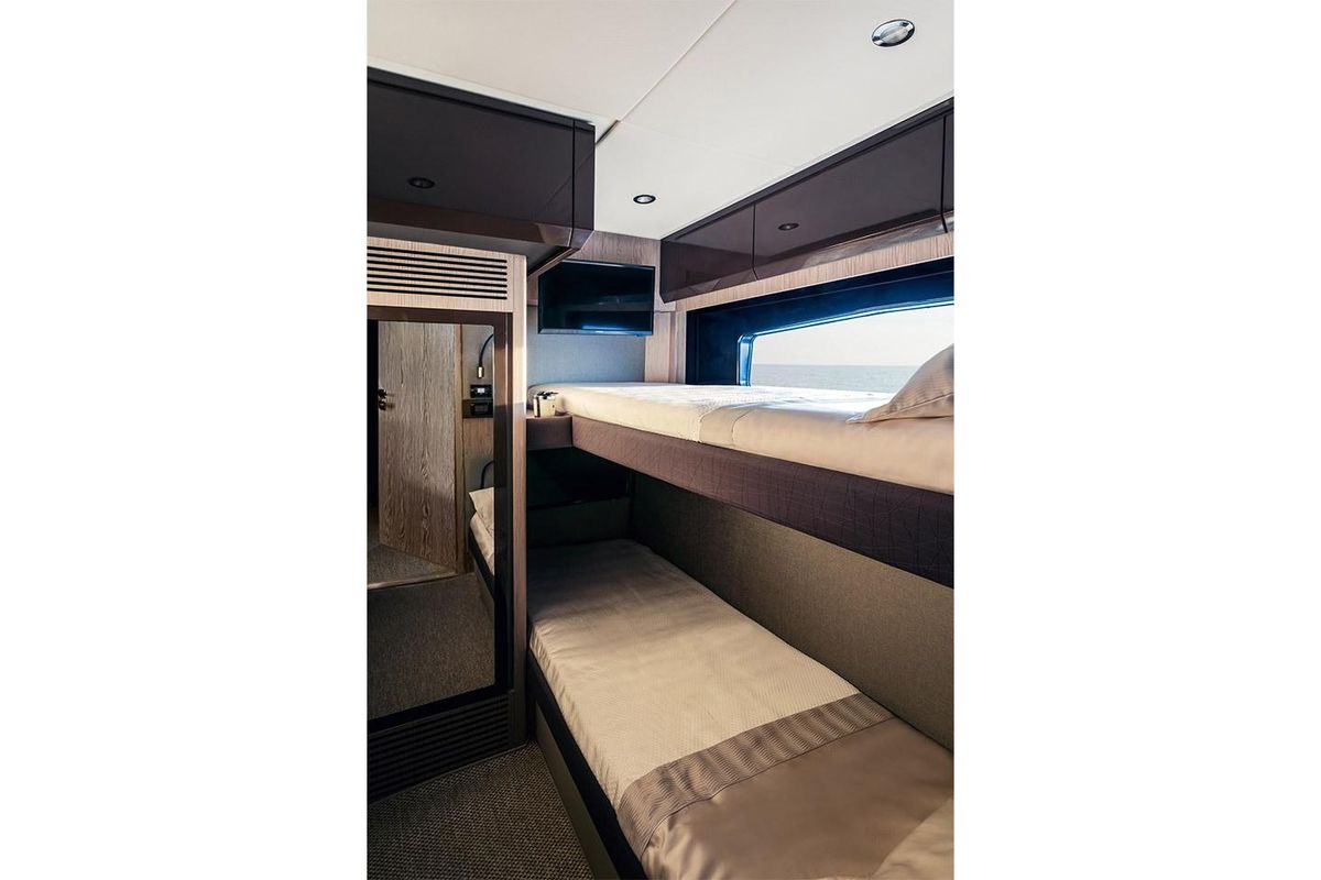 2021 Azimut 53 
