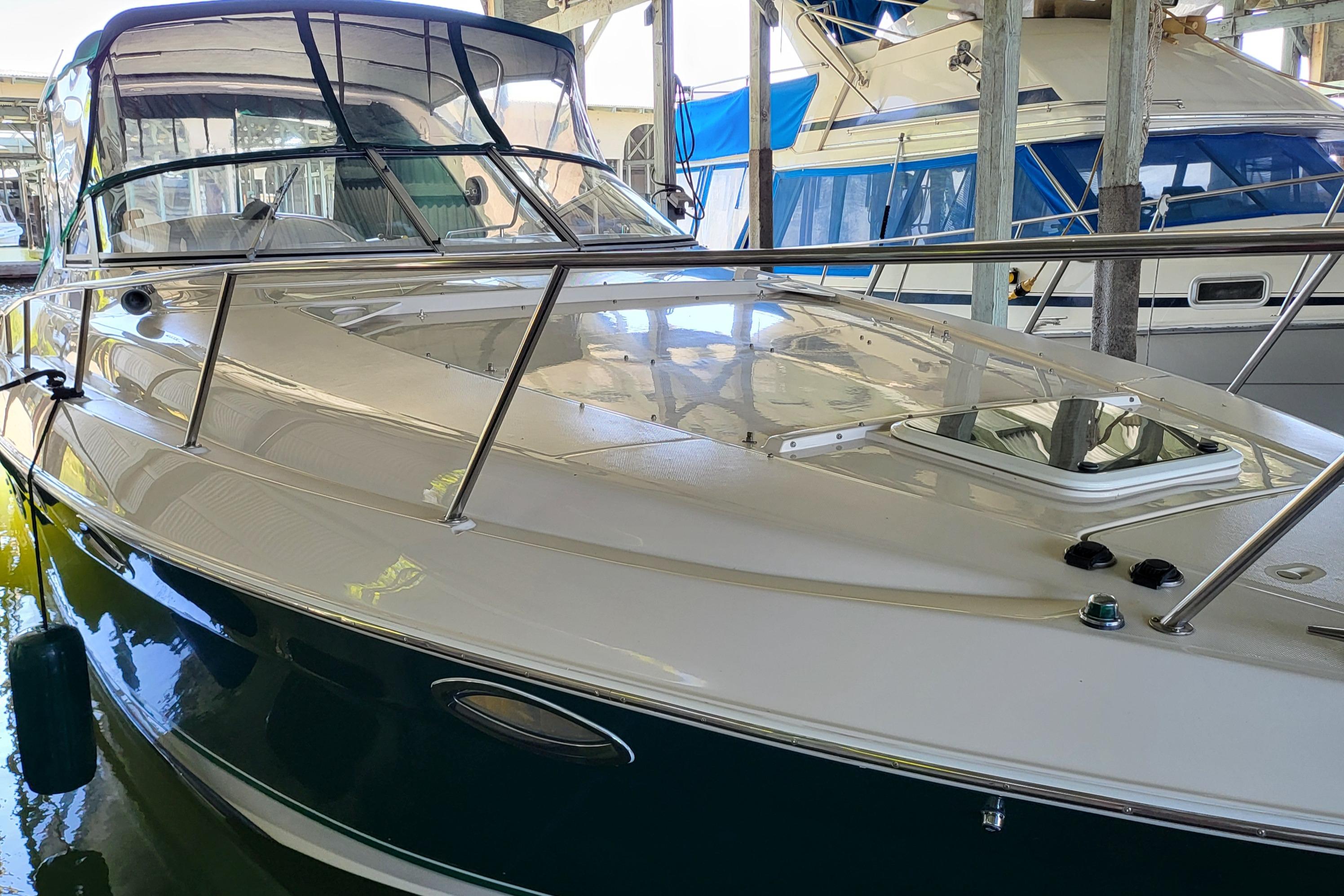 2000 Regal 3260 Commodore Cruiser for sale - YachtWorld