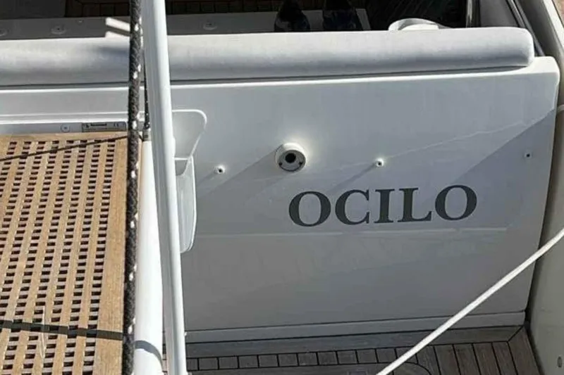 Ocilo Yacht Photos Pics 2005 Sealine SC 39 yacht with "OCILO" name on the side.