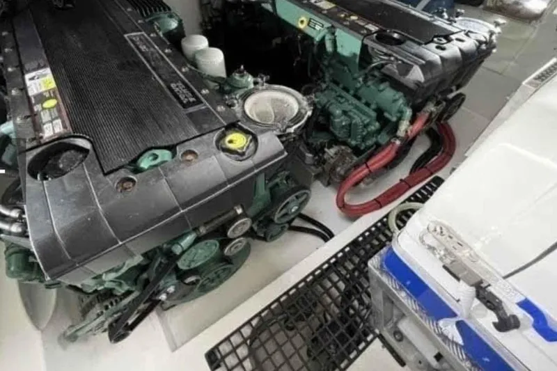 Ocilo Yacht Photos Pics Engine room of a 2005 Sealine SC 39 boat, showcasing dual engines.