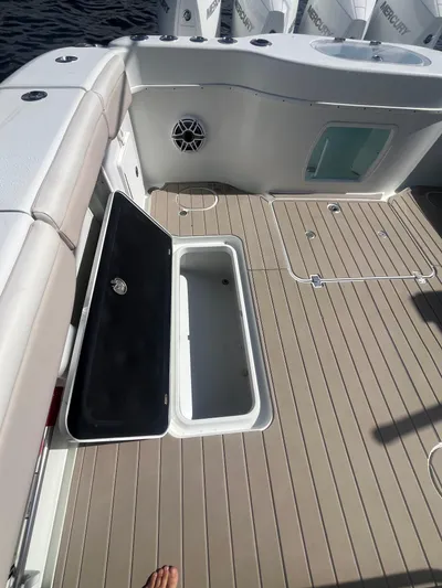 Jenny B Yacht Photos Pics 