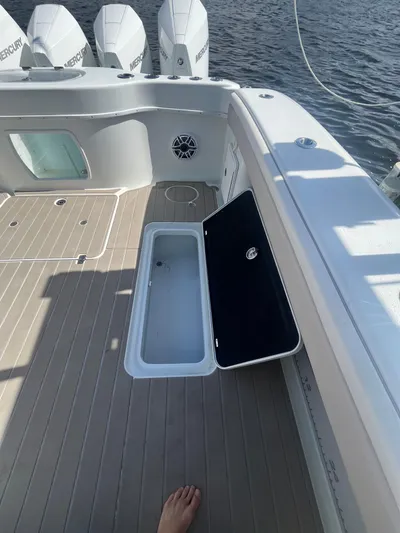 Jenny B Yacht Photos Pics 