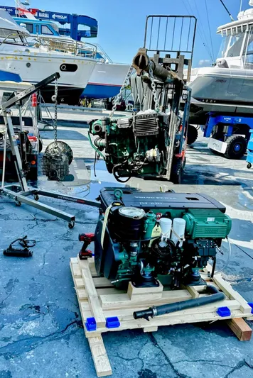 2023 Engines Yacht Photos Pics 