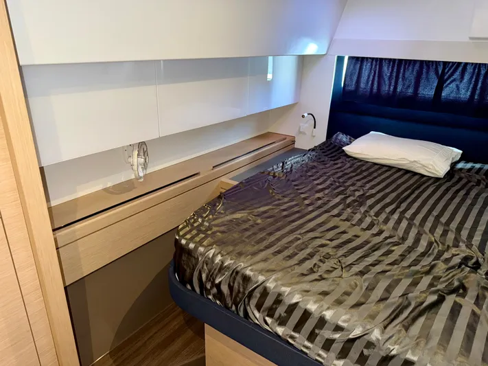 Cerebral Seabatical Yacht Photos Pics 