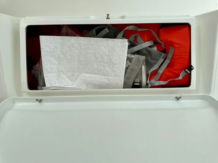 Cerebral Seabatical Yacht Photos Pics 