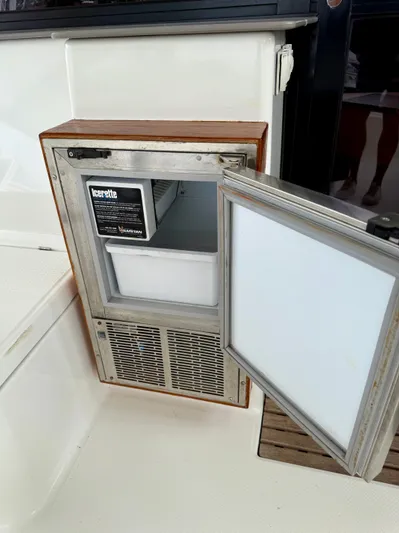 Cerebral Seabatical Yacht Photos Pics 