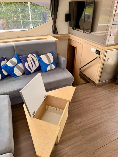 Cerebral Seabatical Yacht Photos Pics 