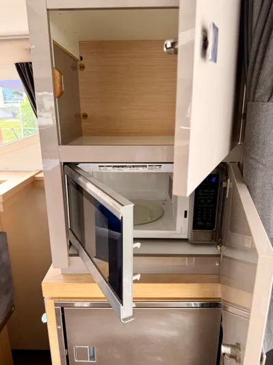 Cerebral Seabatical Yacht Photos Pics 