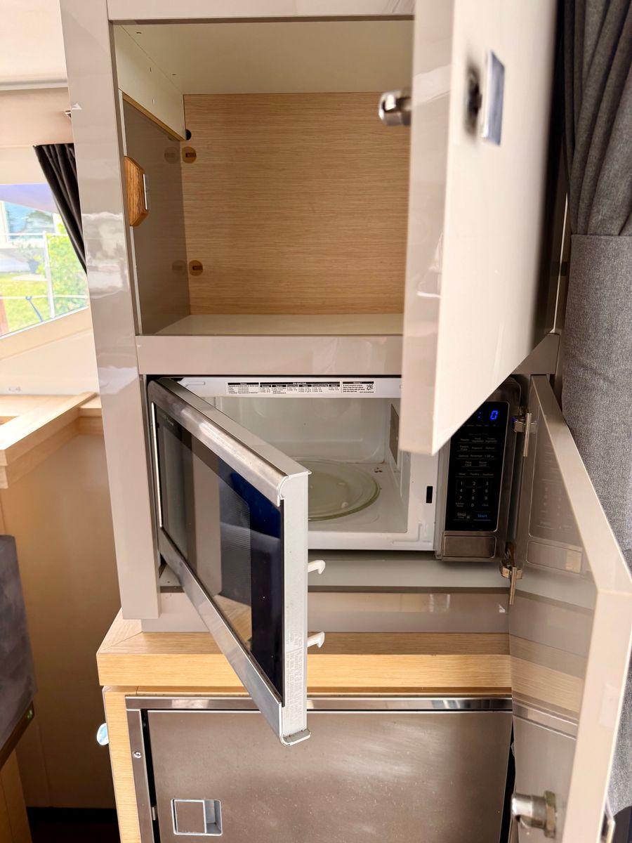 2019 Fountaine Pajot 46 