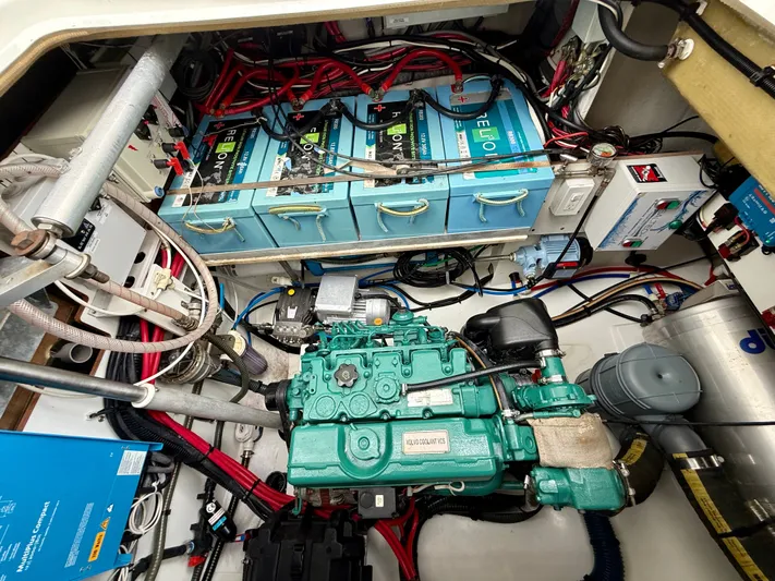 Cerebral Seabatical Yacht Photos Pics 