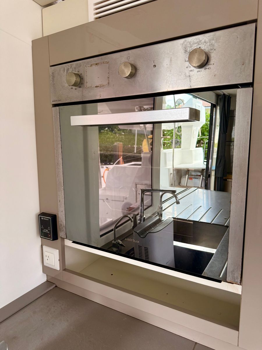 2019 Fountaine Pajot 46 