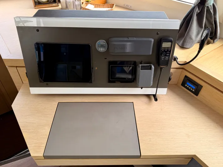 Cerebral Seabatical Yacht Photos Pics 